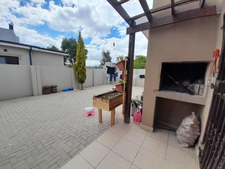 3 Bedroom Property for Sale in Buh Rein Estate Western Cape